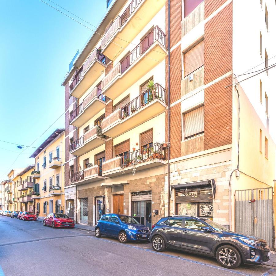 Hostly - Colorhome Pisa Midtown - Unique 3 Rooms With 3 Private Bathrooms Exterior photo